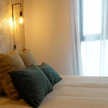 Ry Aparcamiento Incluido Junto A Catedral Ideal Parejas